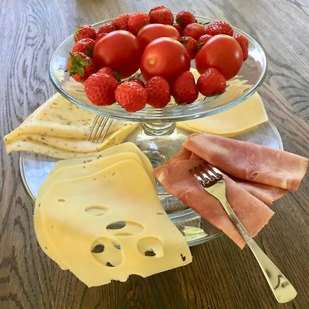 Bed And Breakfast De Lijster Zuid-Scharwoude Bagian luar foto