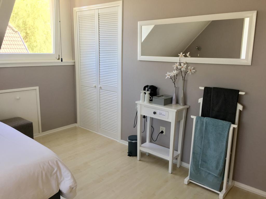 Bed And Breakfast De Lijster Zuid-Scharwoude Bagian luar foto