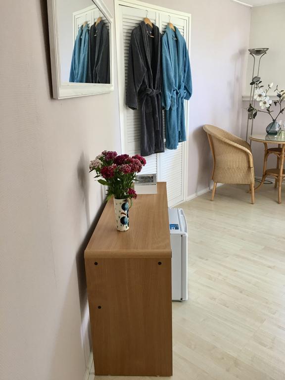Bed And Breakfast De Lijster Zuid-Scharwoude Bagian luar foto