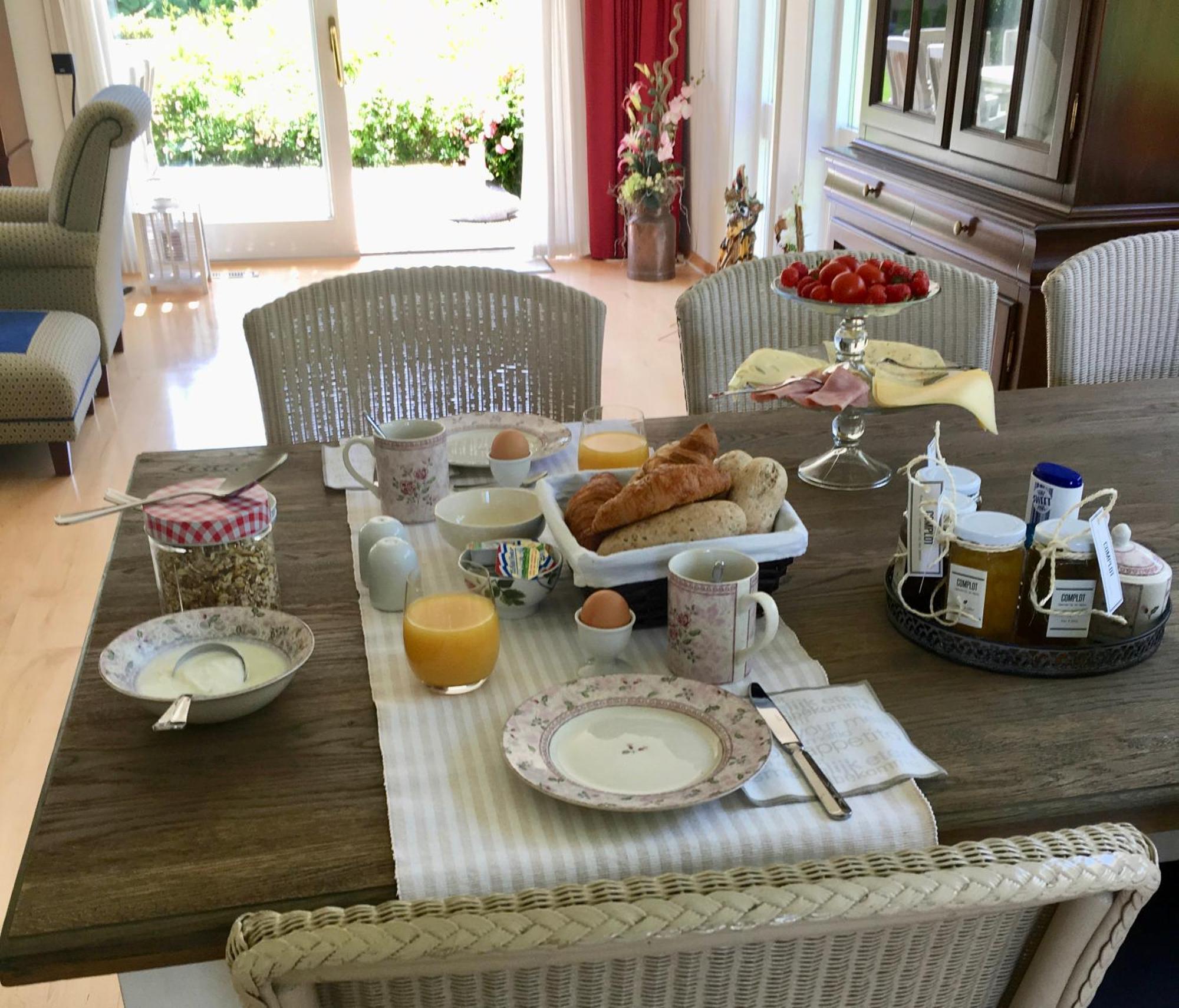 Bed And Breakfast De Lijster Zuid-Scharwoude Bagian luar foto
